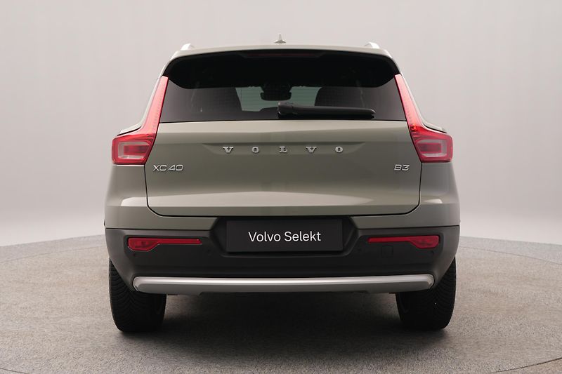 Volvo XC40 B3 CORE AUT  - fotka 9 z 42