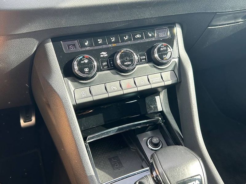 Škoda Karoq Sportline 7DSG 1,5TSI - fotka 20 z 26