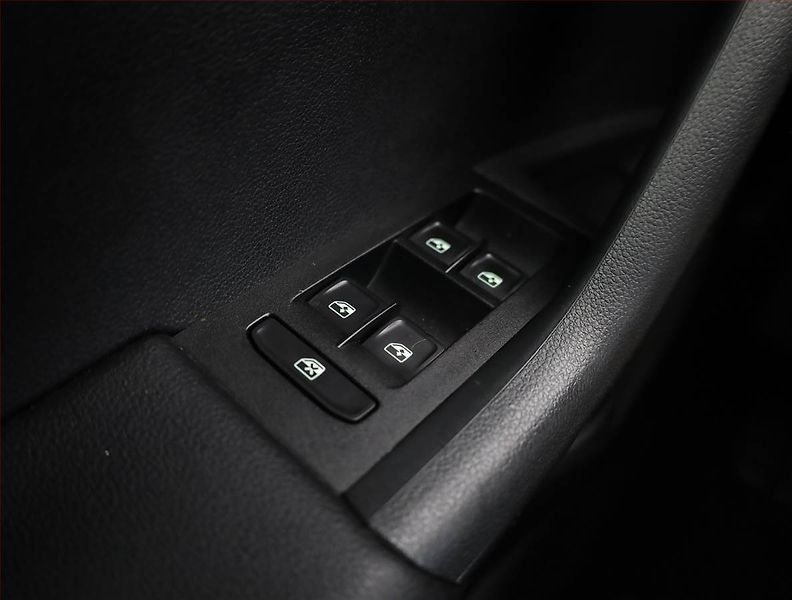 Škoda Octavia (2015) Style 2.0 TDI, Navi, Xenony - fotka 15 z 19