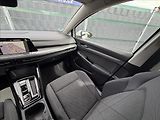 Volkswagen Golf VIII 2.0 TDI Style DSG/Full Le - náhled 11