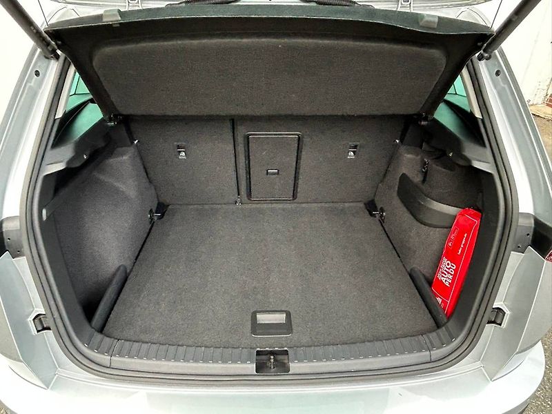 Škoda Karoq (2022) 1.5 TSI 110 kW Tažné Matrix - fotka 22 z 30