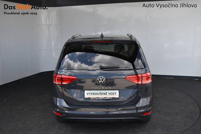 Volkswagen Touran (2023) 1.5TSI 110kW,LED,Manuál - fotka 8 z 22