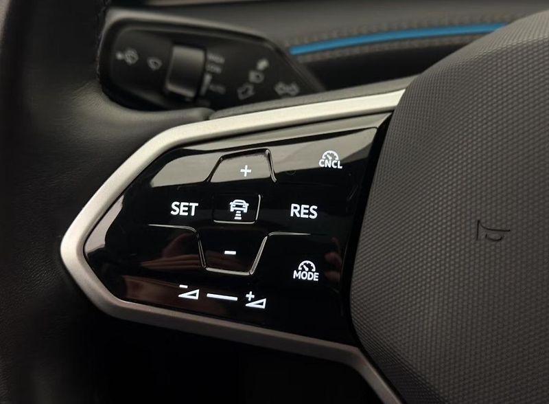 Volkswagen ID.7 Pro 360k Masáž Matrix HuD Pano - fotka 16 z 36