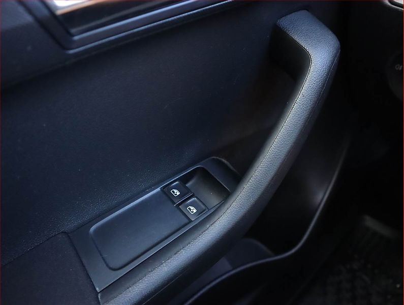 Škoda Fabia (2016) 1.2 TSI, Serv.kniha - fotka 13 z 16