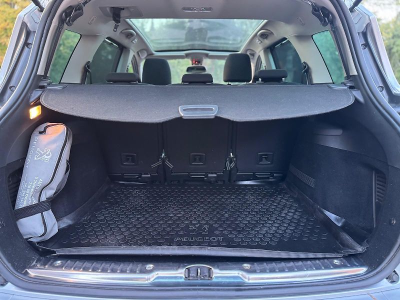 Peugeot 308 1.6i 1.MAJITEL ČR GARÁŽOVÁNO - fotka 6 z 26