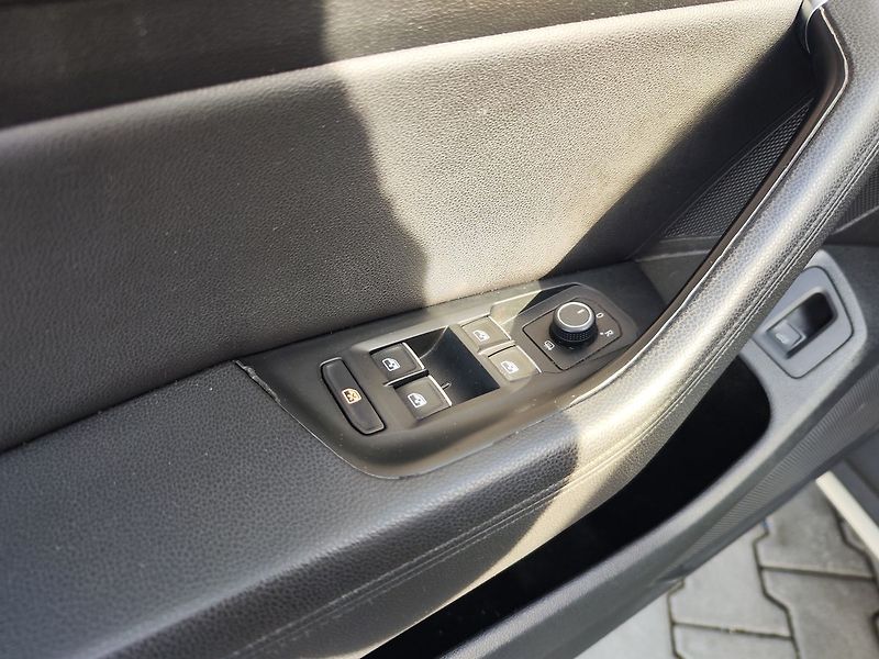 Volkswagen Passat 2.0 Bi-TDI/176kW Alltrack DSG - fotka 30 z 32