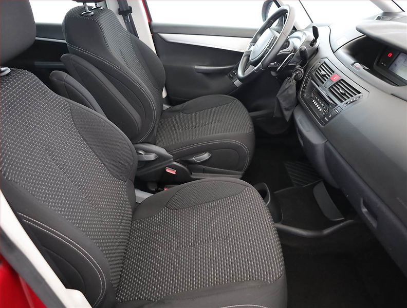 Citroën C4 Picasso (2011) 1.6 HDi, Automat, Serv.kniha - fotka 7 z 15