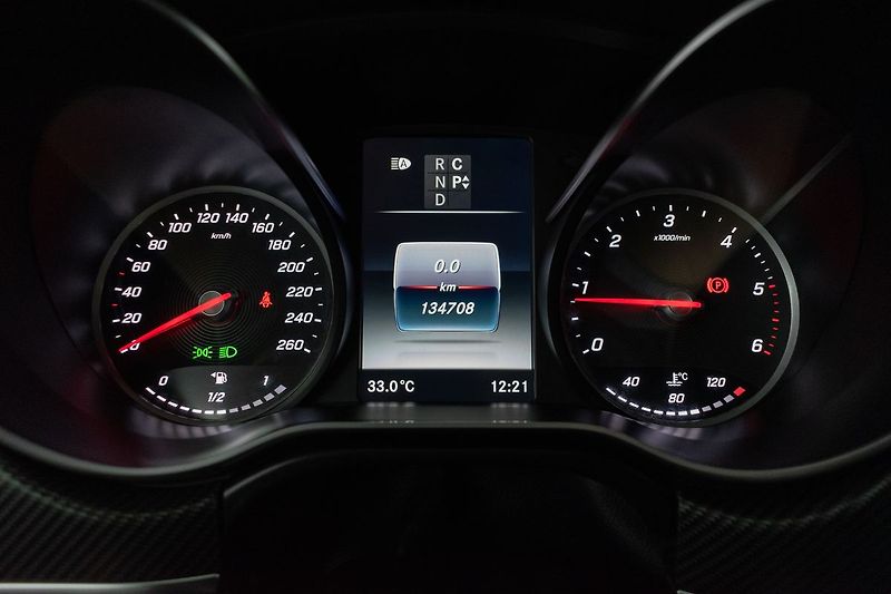 Mercedes-Benz Třídy V V 300d 4MATIC*AMG*TAŽNÉ*DPH* - fotka 22 z 39