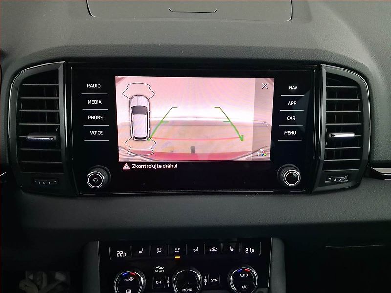 Škoda Karoq (2023) Sportline 2.0 TDI - fotka 30 z 31
