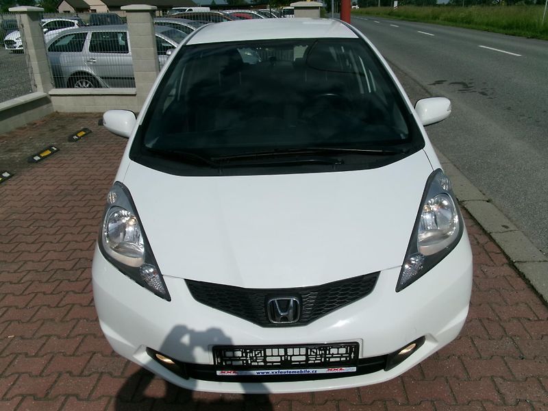 Honda Jazz (2010) 1,4i STYLE KLIMA ALU - fotka 4 z 27
