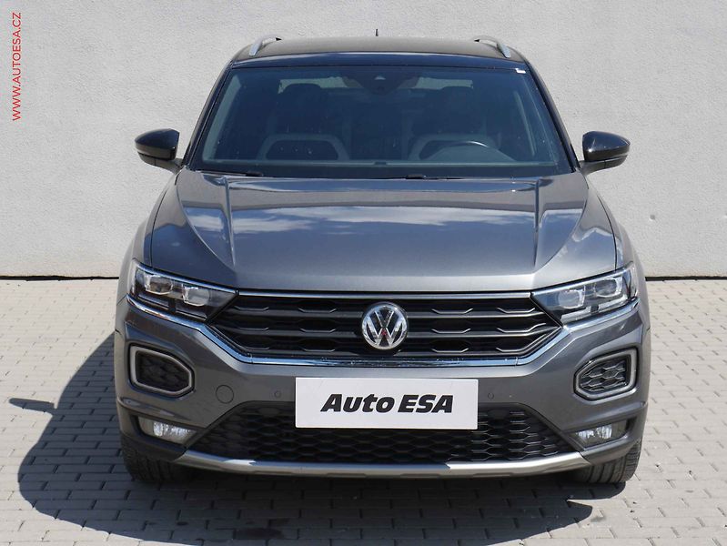 Volkswagen T-Roc (2018) 1.5TSi, LED, výhřev.sed - fotka 2 z 19