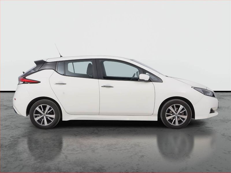 Nissan Leaf (2021) 40 kWh, SoH 93%, Automat - fotka 6 z 18