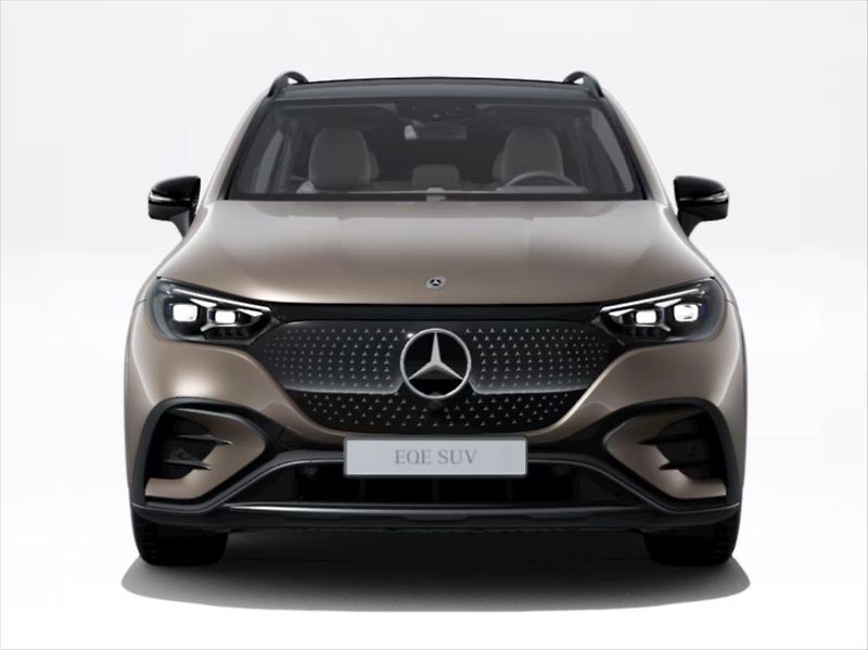 Mercedes-Benz EQE (2026) 0,0 350 4MATIC SUV Electric Ar - fotka 2 z 9