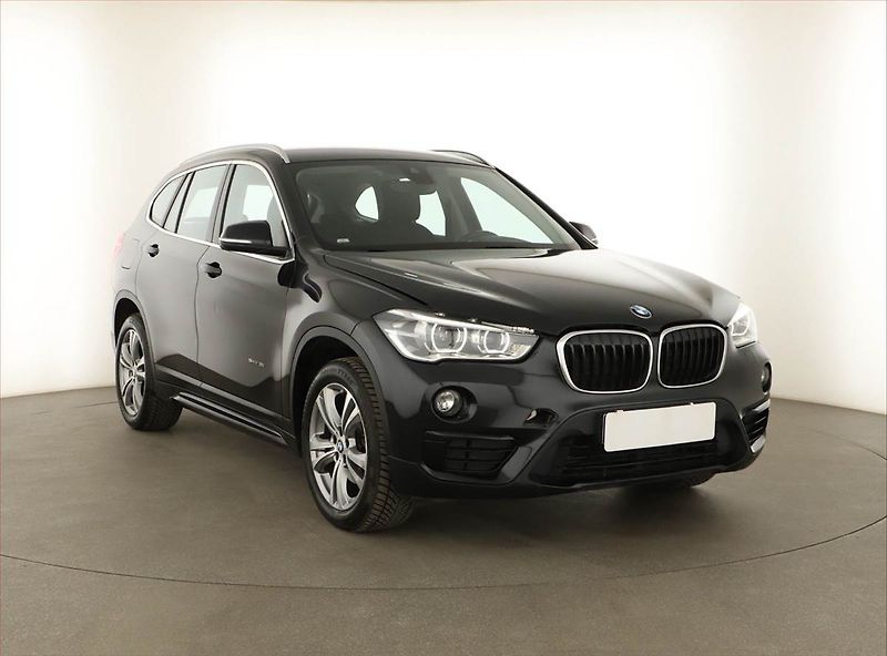BMW X1 (2017) sDrive18i, ČR,1.maj - fotografie inzerátu