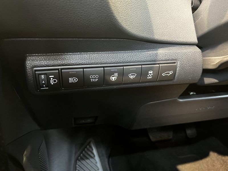 Toyota Corolla 2.0HEV, GR Sport - fotka 27 z 31