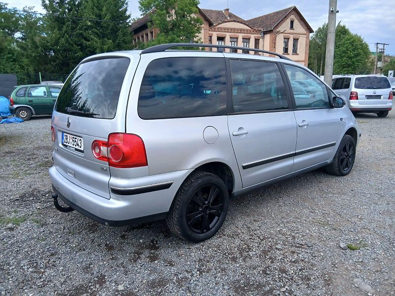 Volkswagen Sharan 2.0 TDI, ALU, 7 míst - fotka 11 z 34