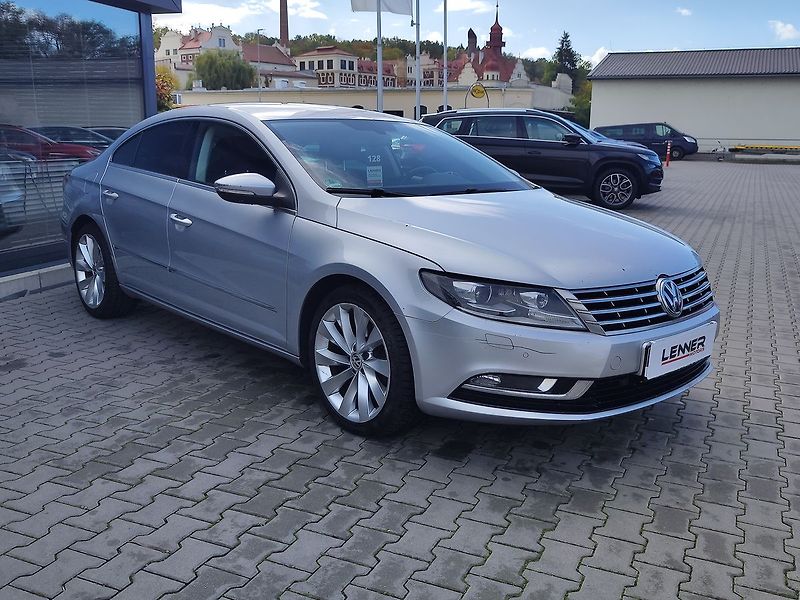Volkswagen CC 2.0 TDI/130kW Sportline 4x4 AT - fotka 3 z 30