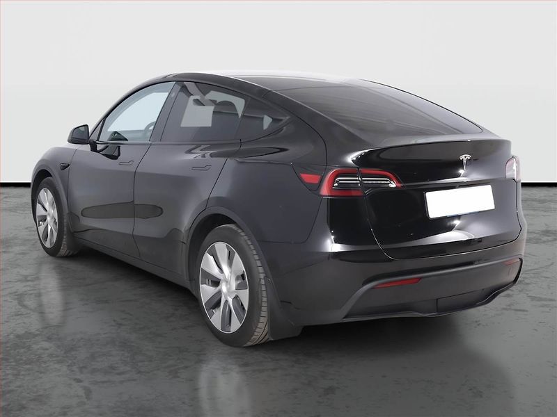 Tesla Model Y (2023) RWD LFP 60kWh, SoH 95% - fotka 4 z 21