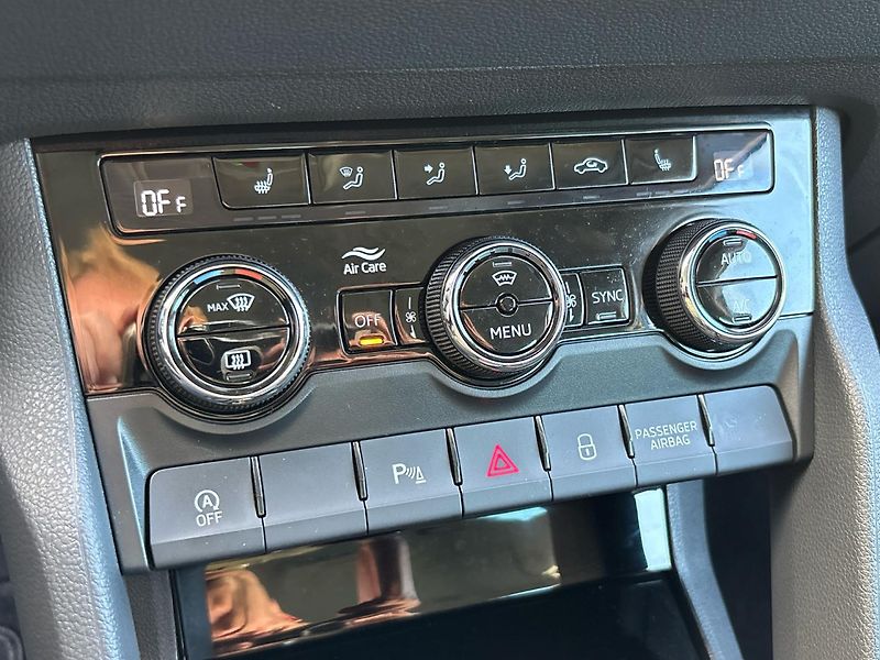 Škoda Karoq Selection - fotka 20 z 26
