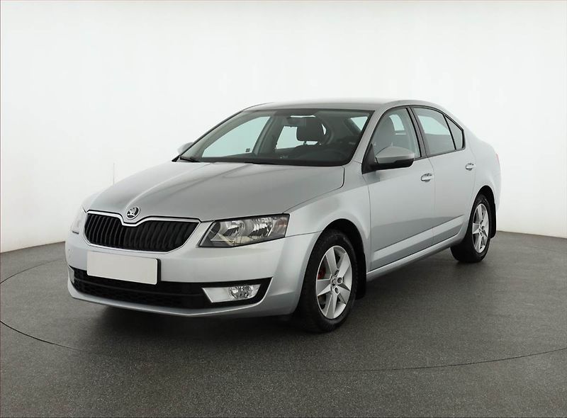 Škoda Octavia (2014) 2.0 TDI, Automat, Serv.kniha - fotka 2 z 13