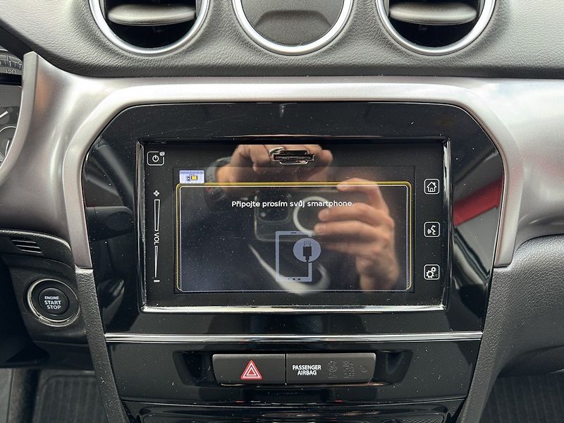 Suzuki Vitara (2021) 1.4 BoosterJet 4x4 Automat LED - fotka 15 z 49