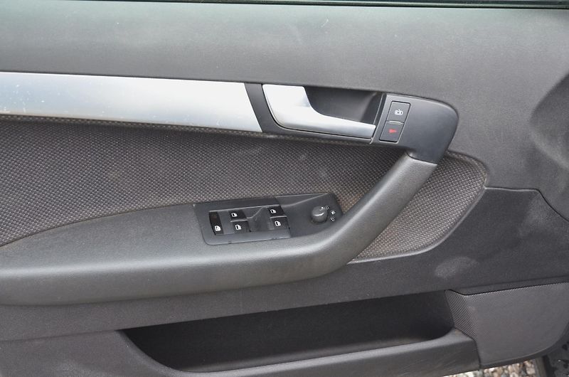 Audi A3 (2007) 2.0 TDi 125kW / STK 05/2028 - fotka 18 z 27