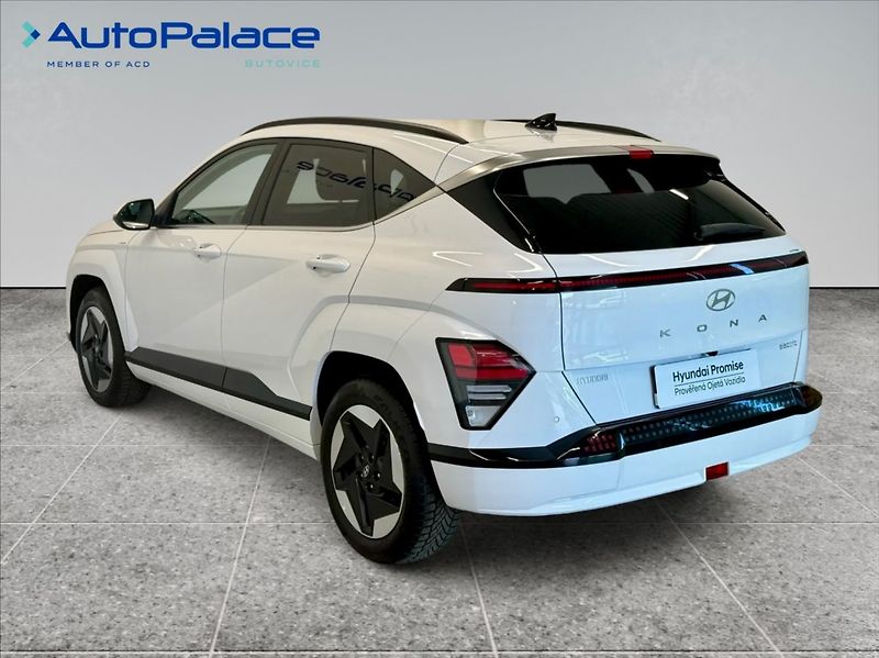 Hyundai Kona EV 65,4kWh CZECH EDITION - fotka 6 z 16