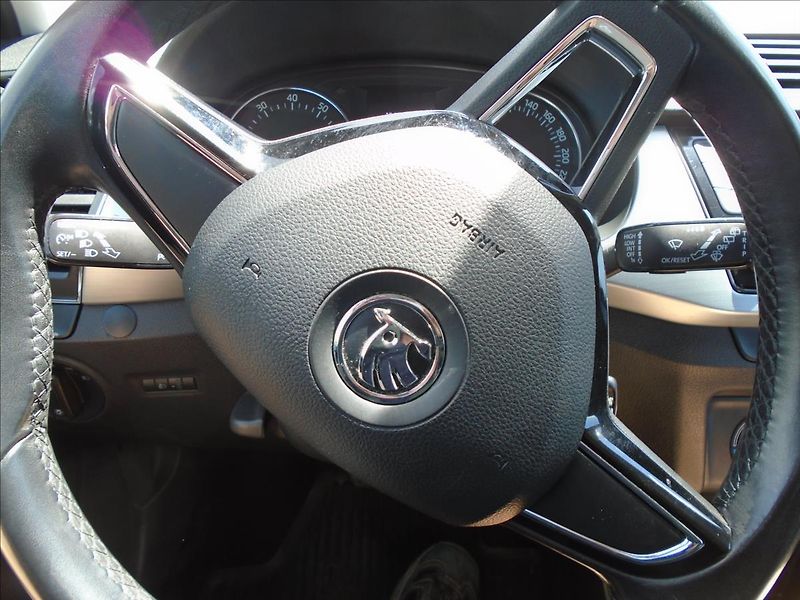 Škoda Fabia 1,0 - fotka 22 z 25