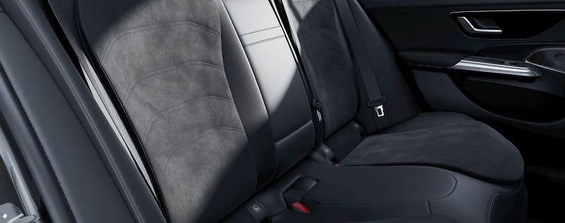 Mercedes-Benz Třídy E (2026) E kombi 220 d 4M - fotka 8 z 8