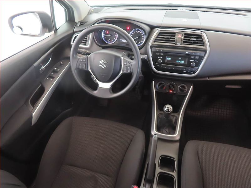 Suzuki SX4 S-Cross (2018) 1.0 BoosterJet, Serv.kniha - fotka 7 z 13
