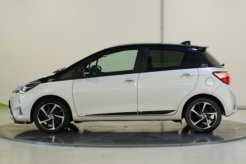 Toyota Yaris - fotka 3 z 27