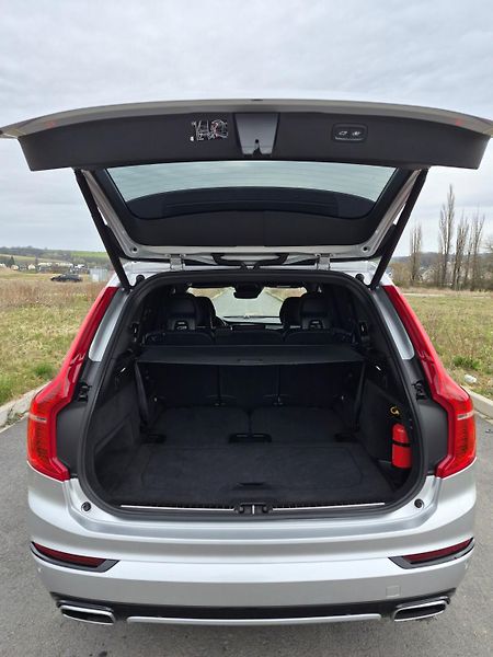 Volvo XC90 (2019) 2.0 /288kW - fotka 22 z 37