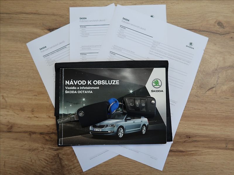 Škoda Octavia 1,6 TDi,85kW,Style,ČR,serv.kn. - fotka 23 z 28