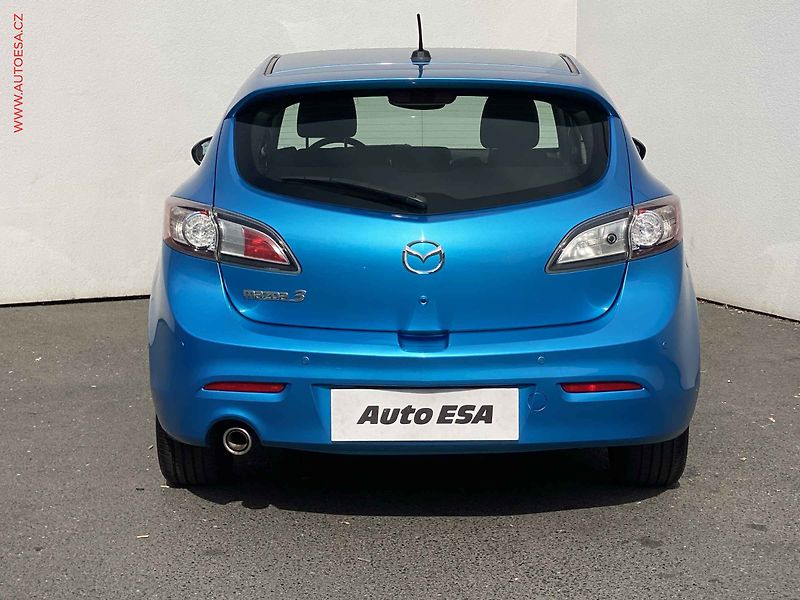 Mazda 3 (2009) 2.2 MZR-CD, ČR, AC, xenon - fotka 5 z 17