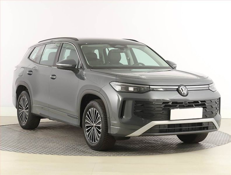Volkswagen Tayron (2026) 1.5 eTSI, digi klima - fotka 1 z 32