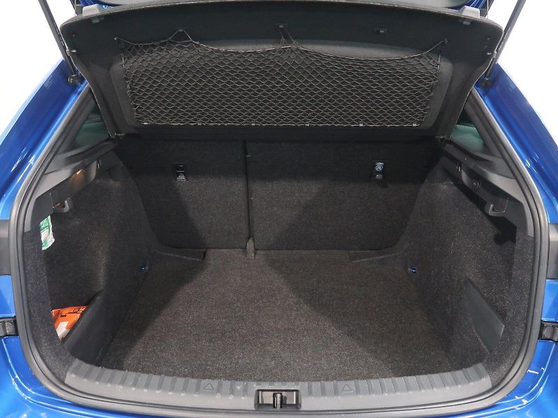 Škoda Scala (2024) DRIVE 1.5TSI 110KW LED MATRIX - fotka 36 z 37