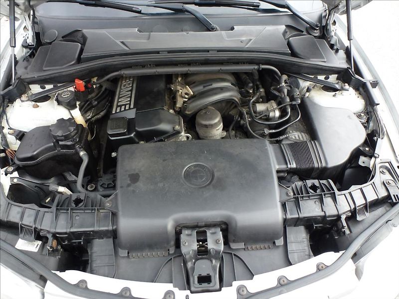 BMW Řada 1 1,6 116i Velmi dobrý stav !!! - fotka 35 z 51