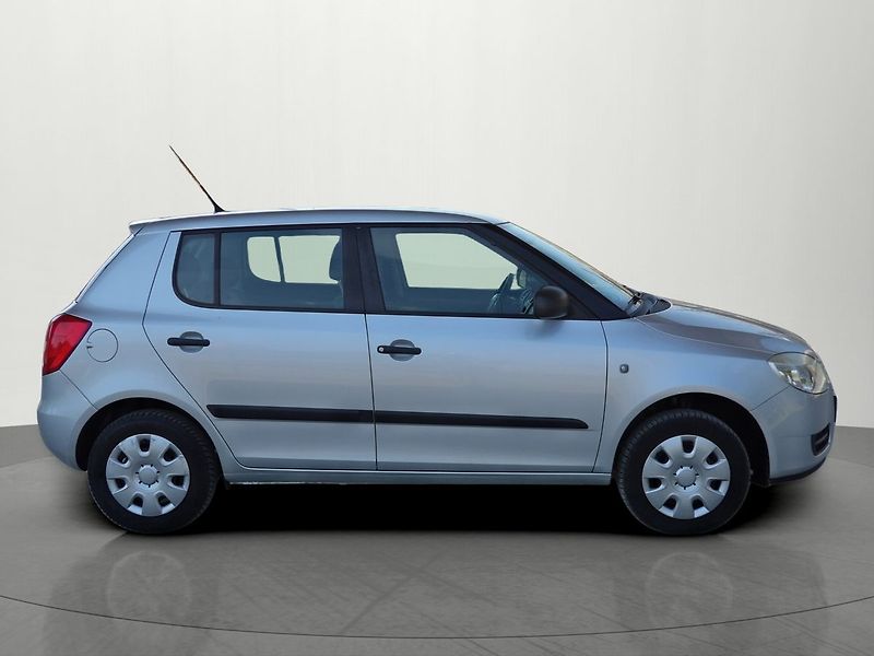 Škoda Fabia 1.2HTP Klima Tažné Serviska - fotka 5 z 36