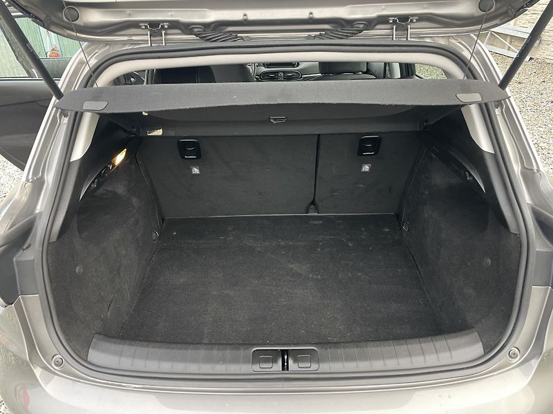 Fiat Tipo 1.4Ti-JET 120PS LPG LOUNGE TOP - fotka 128 z 187