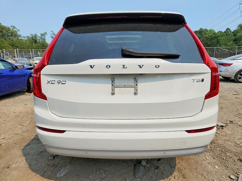 Volvo XC60 (2021) T5 MOMENTUM  - fotka 6 z 12
