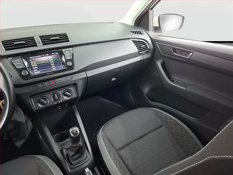 Škoda Fabia (2022) Ambition 1.0 TSI, ČR,1.maj - fotka 8 z 16