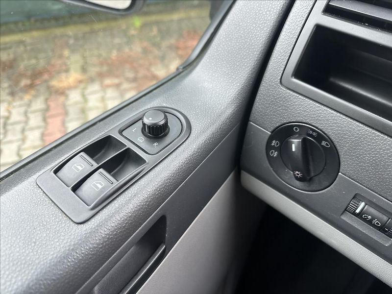 Volkswagen Transporter 2,0 TDI TAŽNÉ - fotka 16 z 20