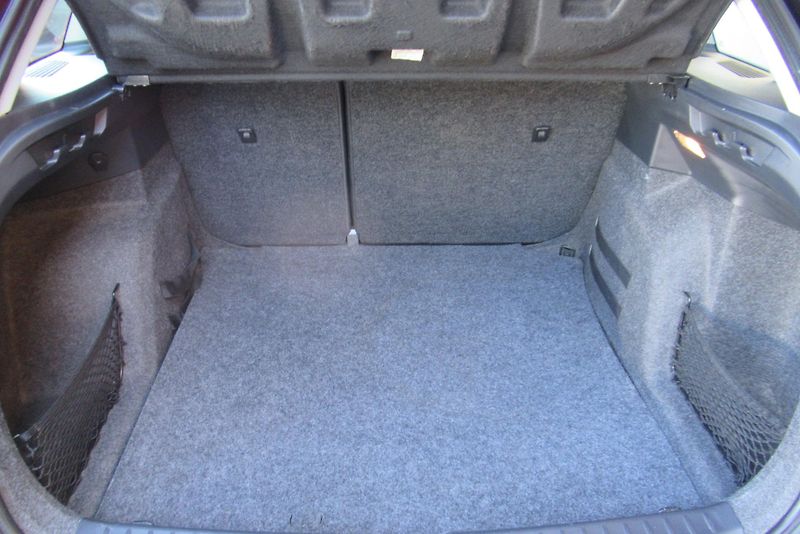 Seat Ibiza 1.2i  KLIMA  SADA ALU KOL - fotka 17 z 21