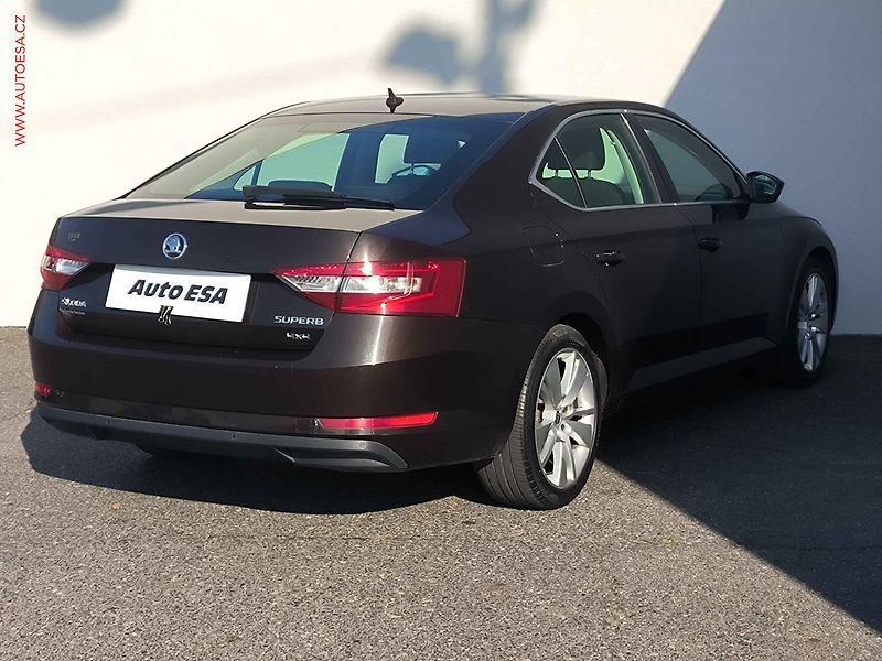 Škoda Superb (2016) 2.0TDI 4x4, 2.maj,ČR - fotka 4 z 26