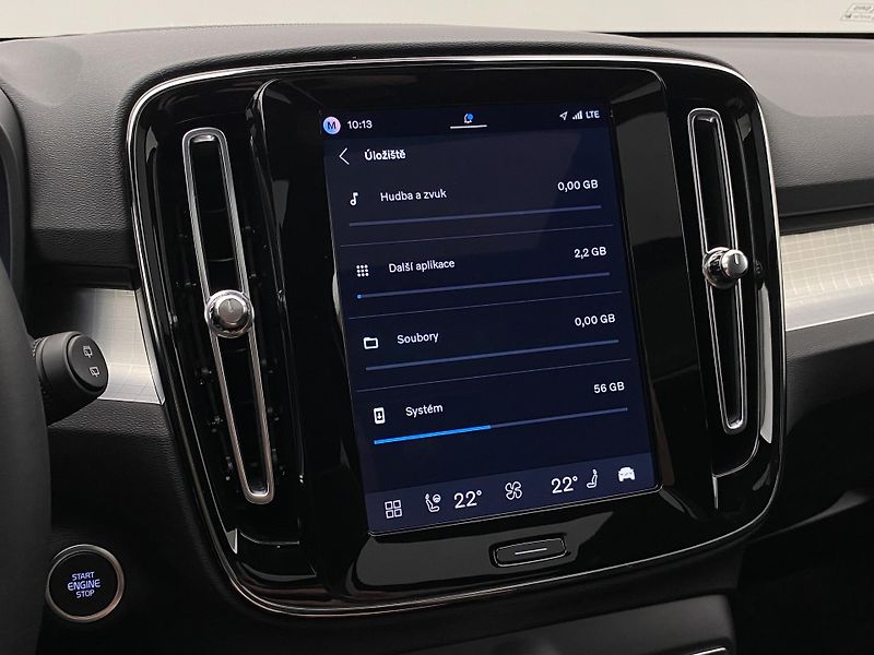 Volvo XC40 (2026) B3 AUT DARK ULTRA  - fotka 30 z 64