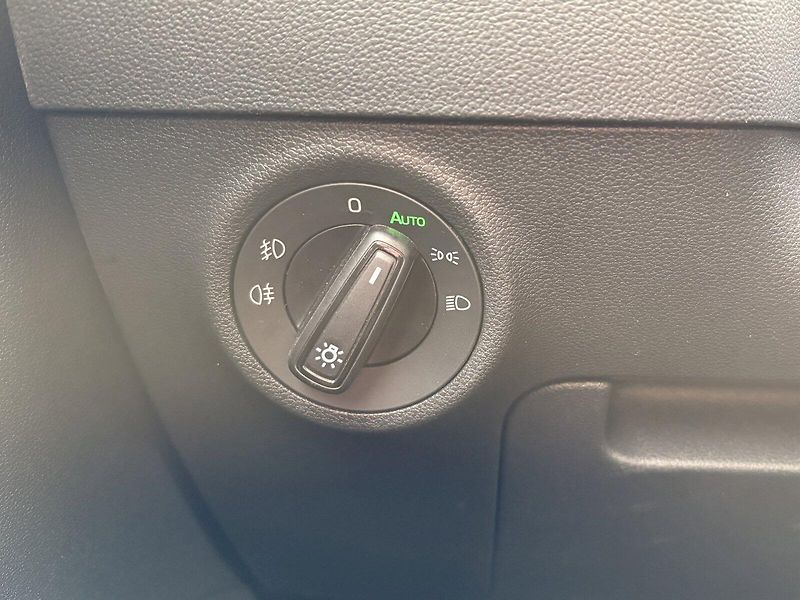 Škoda Karoq (2026) TSI 110kW 130 let DSG - Webast - fotka 24 z 28