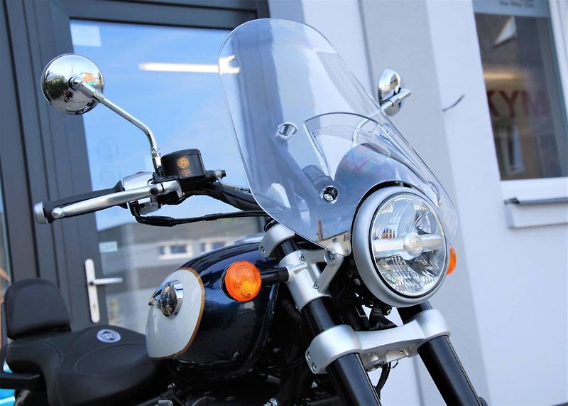 Royal Enfield Super Meteor 650 (2026) CELESTIAN BLUE - fotka 13 z 25