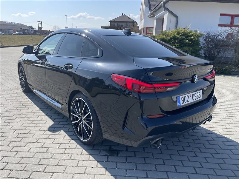 BMW Řada 2 2,0 Grand Coupe 140kw Mpaket A - fotka 3 z 33