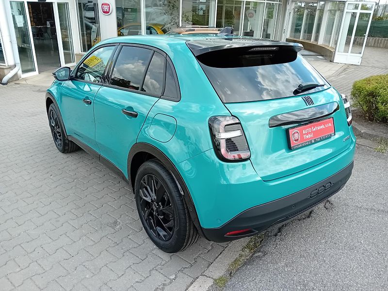 Fiat 600 (2026) 1,2T HYBRID 145k SPORT /IHNED/ - fotka 7 z 20