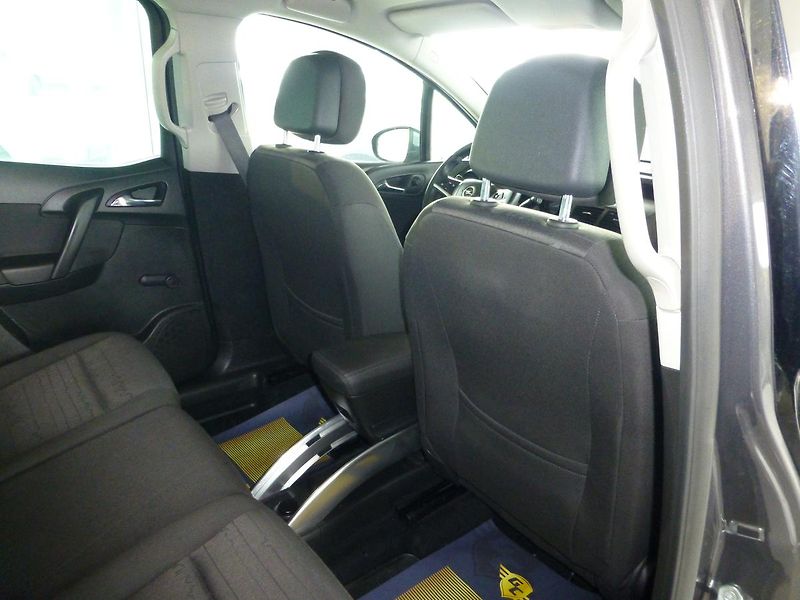 Opel Meriva (2011) 1,4I-88KW-KLIMATIZACE - fotka 19 z 20